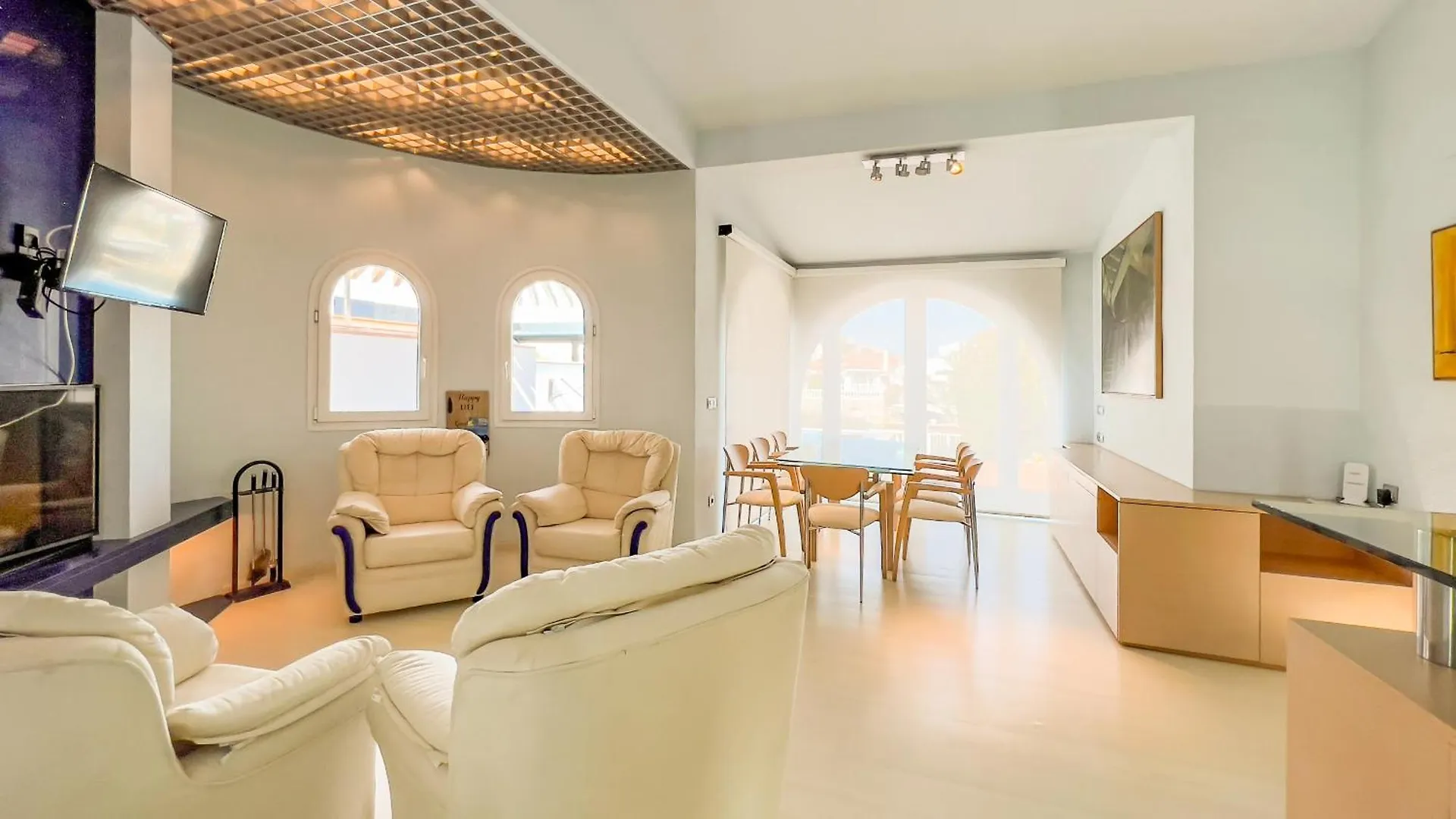 Majordoms - Villa Empuriabrava